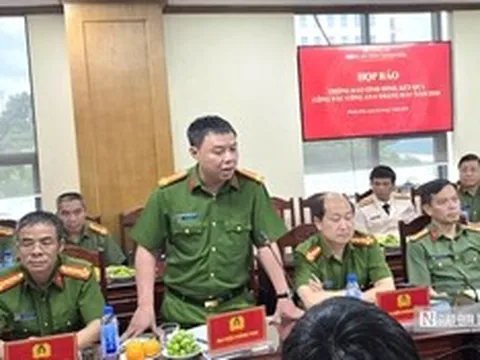 Vụ buôn lậu 28.000 viên từ nước ngoài về Việt Nam: Dùng tờ USD làm "tín vật" giao dịch