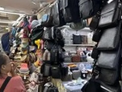Hàng giả khó dẹp vì tâm lý chuộng giá rẻ