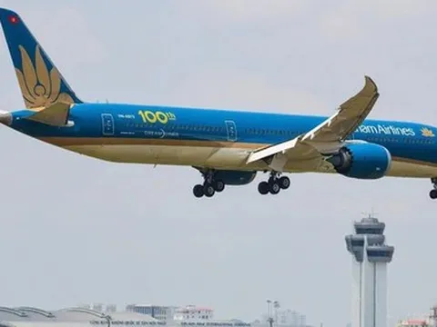 Cổ phiếu Vietnam Airlines 'cất cánh', thanh khoản đột biến ở nhóm chứng khoán