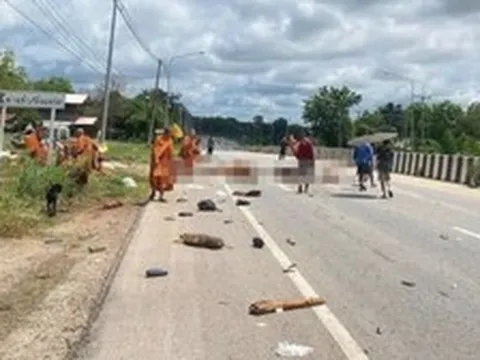 Cậu bé tông xe khiến 10 nhà sư Thái Lan thiệt mạng có thể bị xử lý thế nào?