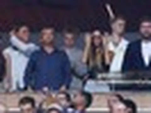 Xôn xao hình ảnh gia đình Beckham và vợ chồng Brooklyn - Nicola Peltz cùng xem Messi thi đấu: Cuộc chiến gia tộc đã kết thúc?