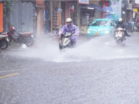 Dự báo thời tiết 4/7: Bão số 1 tiếp tục mạnh lên, hướng về Vịnh Bắc Bộ, miền Bắc mưa rất to