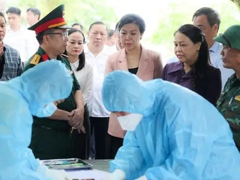 Tháng 7 đi tìm tên cho liệt sĩ và cuộc gặp với những người tuyến đầu