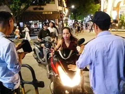 Tối cuối tuần ở 'vùng phát thải thấp' của trung tâm Hà Nội