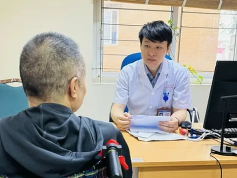 Bác sĩ bất lực nhìn người bệnh có nguy cơ hỏng thận vẫn quyết xin về uống thuốc nam