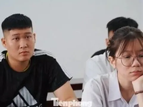 Một phòng thi có 16/22 thí sinh đạt điểm 10 Toán, Sở GD&ĐT Hà Tĩnh nói gì?