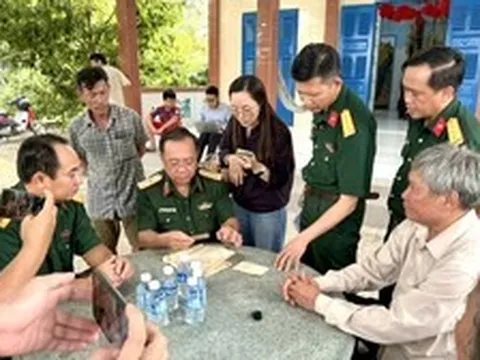 Chính ủy Bộ Tư lệnh TP.HCM đến tận nhà xác minh thân nhân liệt sĩ Huỳnh Văn Quên