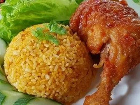 Nhiều người nghi ngộ độc sau ăn cơm gà ở Khánh Hòa, Bộ Y tế vào cuộc