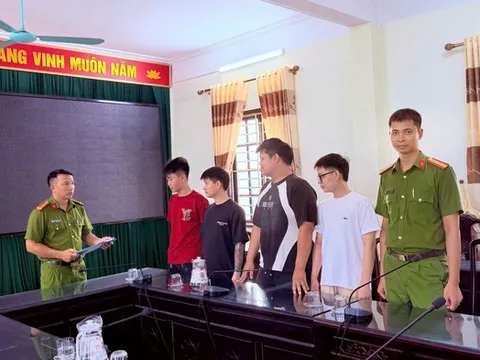 Dụ học sinh THPT bán tài khoản ngân hàng, 4 đối tượng bị khởi tố