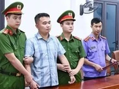 Phê chuẩn bắt khẩn cấp giáo viên Trường THPT chuyên Tuyên Quang vụ 140 điểm 10 toán tốt nghiệp
