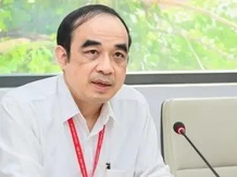 GS Nguyễn Hữu Tú giữ chức Hiệu trưởng Trường đại học Y Hà Nội đến khi nghỉ hưu