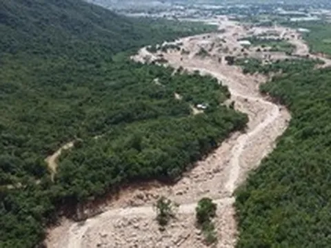 Khởi tố giám đốc trang trại trong vụ vỡ đập nước trên núi Tân Lai