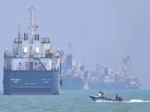 Khủng hoảng chuỗi cung ứng của châu Á kéo dài nhìn từ eo biển Hormuz