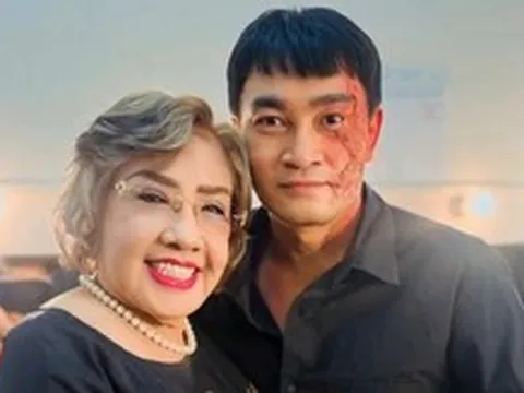 Nghệ sĩ Lệ Thủy hiếm hoi xem kịch, nhớ tuồng Sông dài