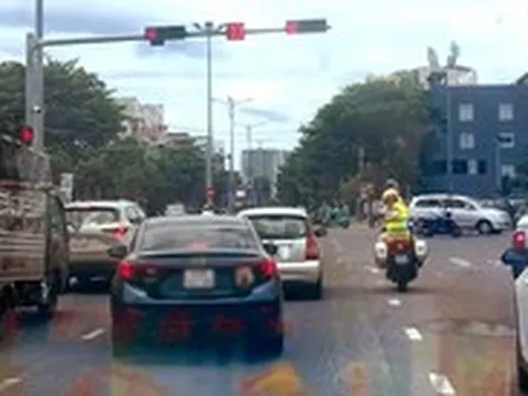 CSGT Đà Nẵng mở đường gần 20km giữa giờ cao điểm, đưa người bị hôn mê đi cấp cứu