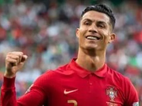 Hàng triệu người hâm mộ khắp thế giới cảm ơn Ronaldo