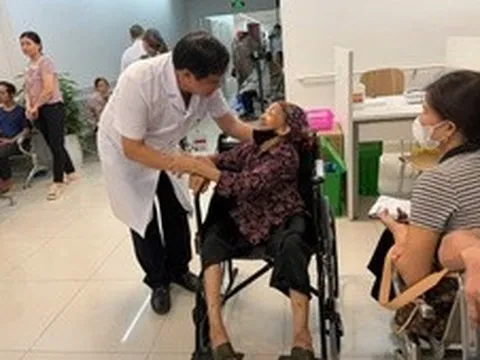 Từ trái tim người thầy thuốc: Hành trình tri ân của Bệnh viện Bạch Mai ở Cố đô Ninh Bình