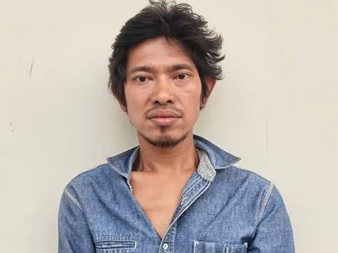 Thách thức rồi rủ hàng xóm đánh nhau, người đàn ông bị chém tử vong