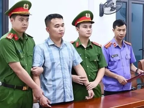 Khởi tố Nguyễn Hà Duy vụ 146 điểm 10 Toán ở Tuyên Quang
