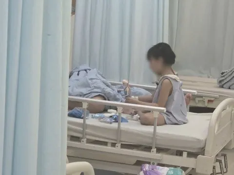 Bộ Y tế vào cuộc vụ gần 40 học sinh nhập viện cấp cứu nghi ngộ độc thực phẩm