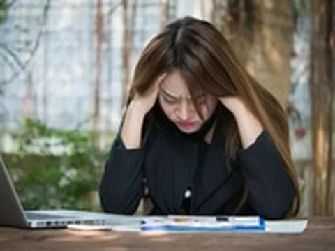 Người có nguy cơ rối loạn tâm thần do áp lực công việc, thất nghiệp sẽ được theo dõi, chăm sóc y tế