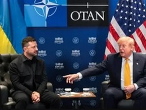 Ông Trump 'bật đèn xanh' cho Ukraine tự sản xuất tên lửa Patriot