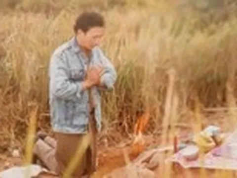 Tìm danh tính 17 hài cốt liệt sĩ trong hố chôn tập thể