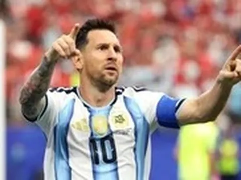 Messi xếp dưới 1 cầu thủ trong bảng xếp hạng Quả bóng vàng World Cup
