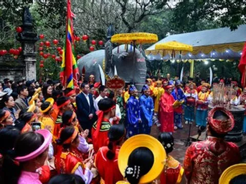 Sạt lở tại Đền Sóc, Hà Nội công bố tình huống khẩn cấp thiên tai