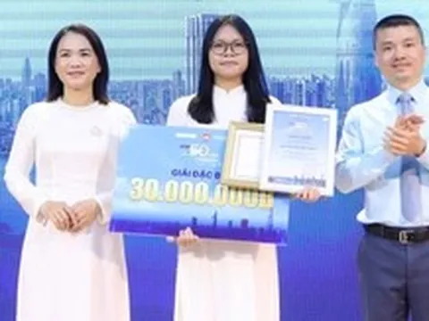 Đứa trẻ bị bỏ rơi giành giải đặc biệt '50 năm thành phố trong tôi'