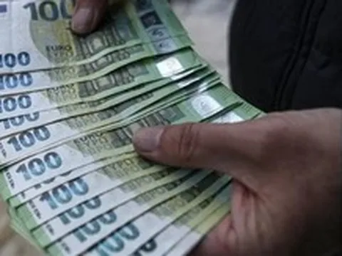 Nghị viện châu Âu bật đèn xanh đối với đồng euro kỹ thuật số