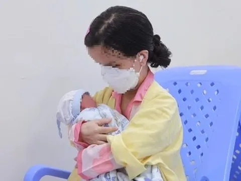 Người mẹ 'tí hon' 1,2m mang song thai, mất một thai, cứu bé còn lại bằng truyền máu bào thai