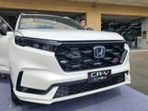 Xe nhập khẩu tăng tốc, thị trường ô tô vẫn chờ sức mua thật