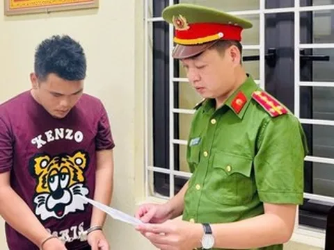 Khởi tố đối tượng cầm phóng lợn chống CSGT ở Hưng Yên