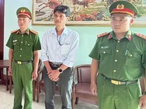 Bắt giám đốc công ty sản xuất, buôn bán hơn 250 tấn phân bón giả