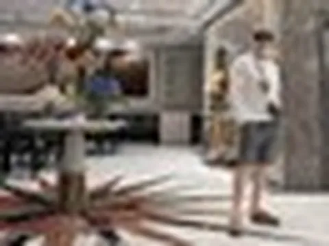 Nam nghệ sĩ là Viện phó rao cho thuê penthouse 650m² có 8 phòng ngủ, 10 toilet, hồ bơi riêng