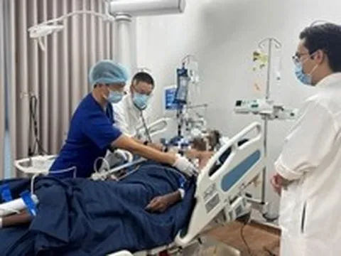 Vụ lật ca nô ở Phú Quốc: Đưa 10 thi thể nạn nhân về Bệnh viện Chợ Rẫy TP.HCM để bảo quản