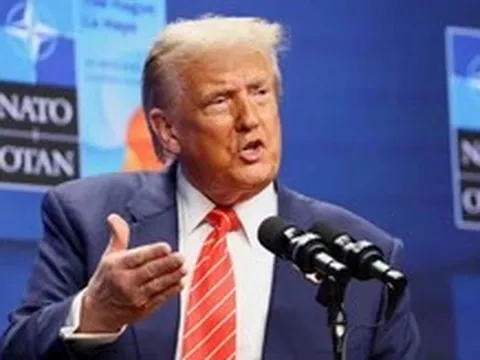 Ông Trump: Mỹ nối lại đàm phán với Iran nhưng 'ngừng bắn đã chấm dứt'