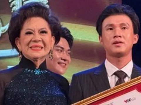 Hoàng Anh: "Tôi không muốn là bản sao của danh ca Chế Linh"