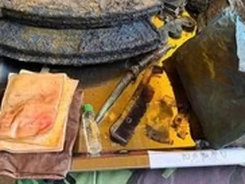 Những di vật 58 năm mở ra manh mối tìm người thân các liệt sĩ tại công viên Lê Thị Riêng