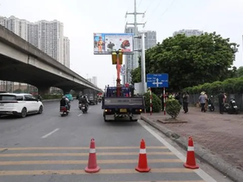 Công an Hà Nội lắp 36 màn hình LED để thông báo ùn tắc, ngập úng