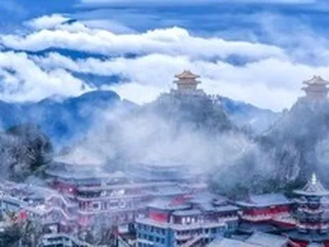 Khu du lịch ở Trung Quốc tuyển nhân viên 'ngắm mây' với mức lương 230 triệu/tháng