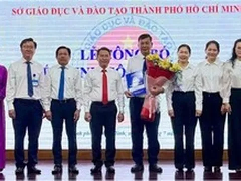 TP.HCM điều động nhiều cán bộ quản lý giáo dục, một chủ tịch phường làm hiệu trưởng trường THPT
