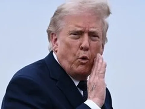 Ông Trump: Các nước nên trả Mỹ 'rất nhiều tiền' phí canh giữ eo biển Hormuz