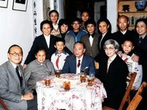 Gia tộc hiếm hoi giàu suốt 17 đời: Sở hữu gần 1.000 căn nhà, con cháu nối nhau học Harvard
