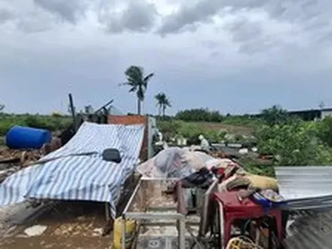 Lốc xoáy hất văng bé 11 tuổi, giây phút kinh hoàng suốt đời không quên