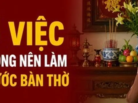 3 việc không nên làm trước bàn thờ