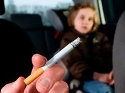 Nghiên cứu: Khói thuốc lá khiến não bộ trẻ liên tục bị đánh thức khi ngủ