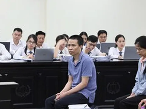 Vụ ông chủ thực phẩm "Baby Shark": Tranh luận gay gắt về căn cứ xác định hàng giả