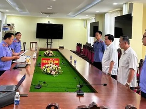 Vụ nữ sinh tử vong ở Vĩnh Long: Khởi tố thêm cựu Trưởng công an, Viện trưởng VKS